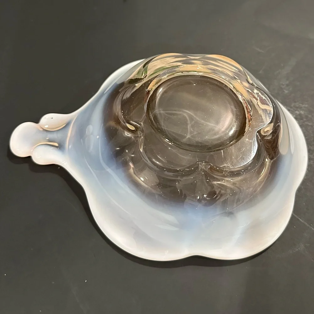 COPY - Vintage Duncan and Miller Pink Opalescent Trinket - Picture 9 of 10